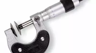 Micromtre mcanique pour vrification du pas des engrenages