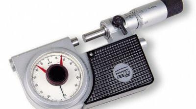 Micromtre extrieur  levier de rtractation et course libre